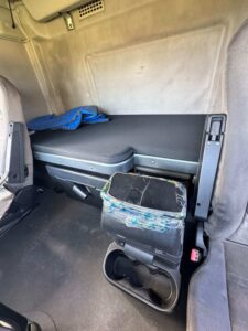 truck IVECO AS440 FV956KW 94711